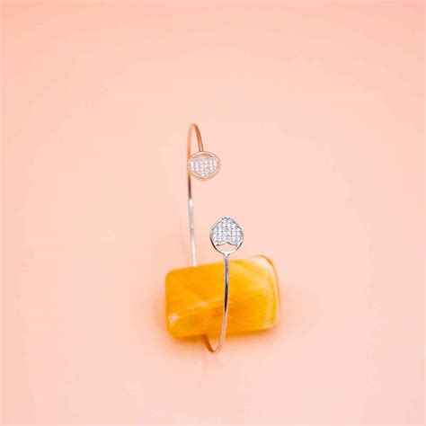 SILVER HEART CUFF BRACELET – Kinavah