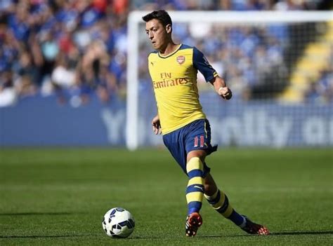 Arsenal Injury News: Mesut Ozil Out for Three Months - IBTimes India