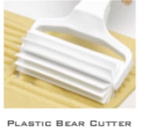Strudel Roller Docker or Bear Claw Cutter – Velan Store