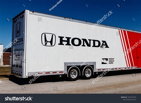 6 Motorcycle Hauling Logo Images, Stock Photos & Vectors | Shutterstock