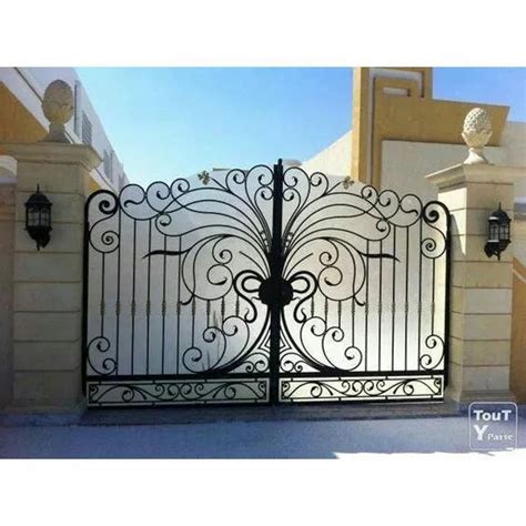Metal and Wood Gate - Cast Iron Main Gate Manufacturer from Chennai