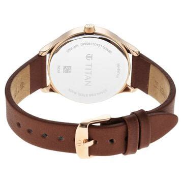 Buy Leather Strap Watches for Women Online at the Best Price | Titan