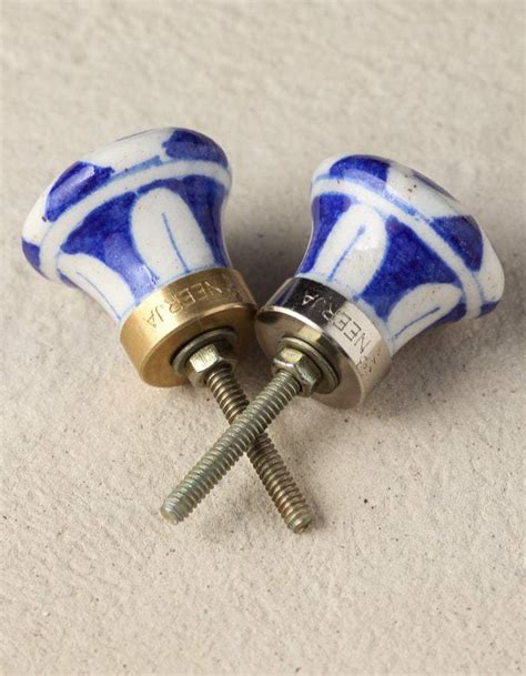 Blue Flower and blue dots with White base knob – NEERJA INTERNATIONAL INC