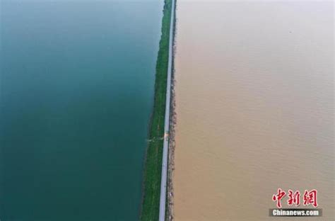 鄱阳湖水体萎缩至不到600平方公里 水利部门采取这些措施缓解旱情影响_手机新浪网