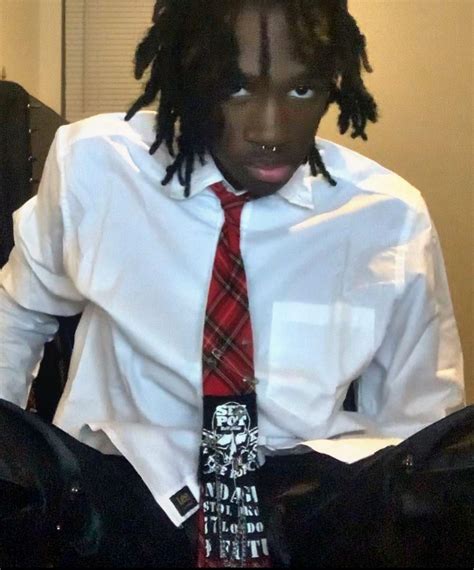 CUPCAKES.MP3 (EN ESPAÑOL) - Siouxxie - LETRAS.COM