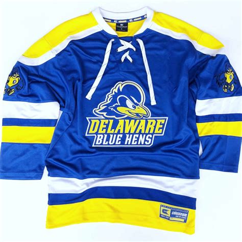 Custom Hockey Jerseys Across Canada | Dad’s Printing