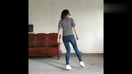 舞蹈教学简单的十二步慢动作演示，适合初学者的舞步-舞蹈视频-搜狐视频