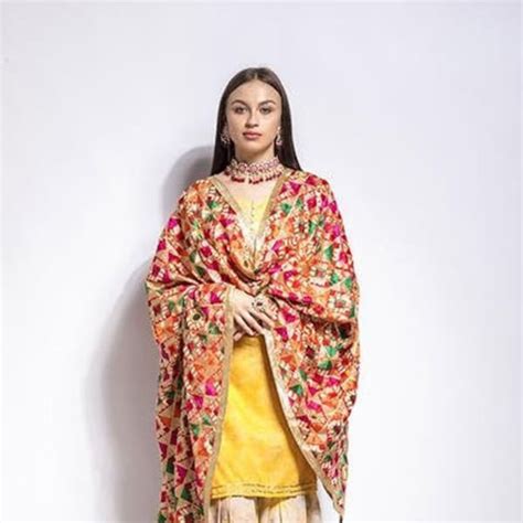 Buy Phulkari Dupatta Online In India - Etsy India