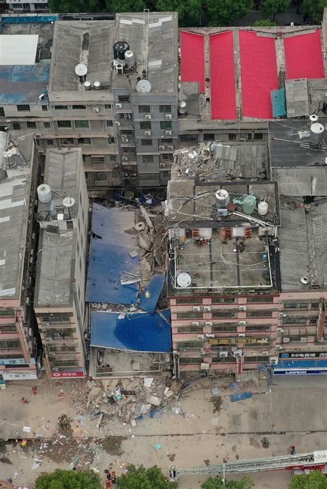 长沙居民自建房倒塌事故救援进展：第9名被困人员被救出_凤凰网资讯_凤凰网