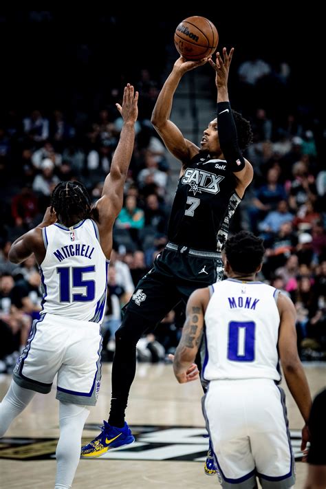Photos: Spurs vs. Kings 1/15 Photo Gallery | NBA.com