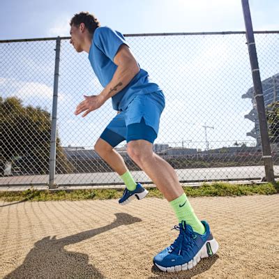 Nike Free Metcon 5 Men's Workout Shoes. Nike IN