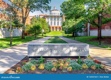 William T. Young Library at University of Kentucky Editorial Photo ...