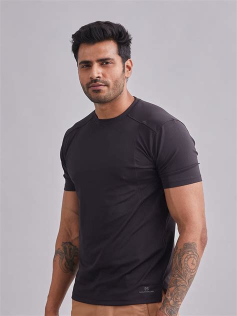 Black Armour Cut Half Sleeves T-Shirt | MountMiller®