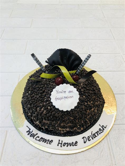 Choco Nuts Filled Basic Cake – Bento Cakes Noida