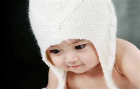 戴花头巾的可爱宝宝笑脸写真JPG图片免费下载_红动中国