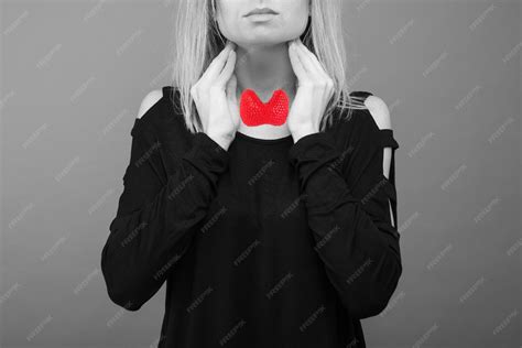 La foto de la tiroides está en el cuerpo humano control de la glándula ...