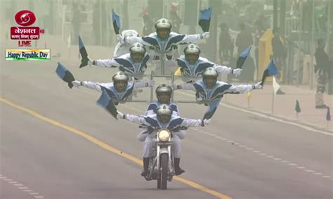 74th Republic Day parade: Amazing motorcycle stunts by 'Dare Devils' team