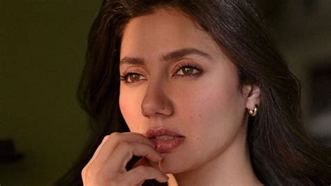 हिट होने से पहले एक्ट्रेस ने देखे बुरे दिन, पैसों के लिए साफ किया ...