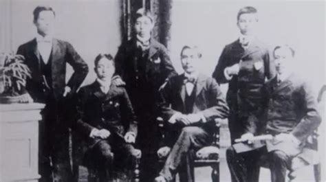1905年8月，孙中山在日本东京创立中国同盟会。图为同盟会召开成立大会的情形(绘画)-军事史-图片
