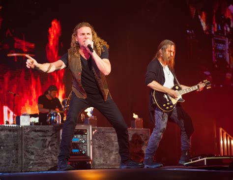 Spanish Rock Singers Top 10 Most Romantic Ballad Singers In Latin