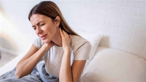 Neck Pain from Sleeping: Causes & Prevention