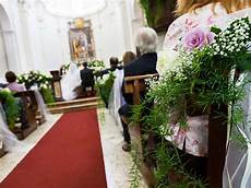 addobbi fiori matrimonio l addobbo floreale per il matrimonio in chiesa consigli addobbi fiori matrimonio l addobbo floreale per il matrimonio in chiesa consigli