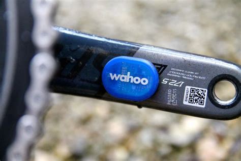 Wahoo Cadence Sensor Set Up 的图像结果