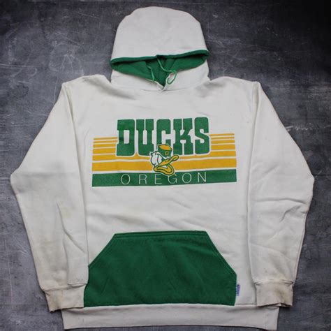 Vintage Oregon Ducks hoodie MEASUREMENTS: CHEST: 22... - Depop