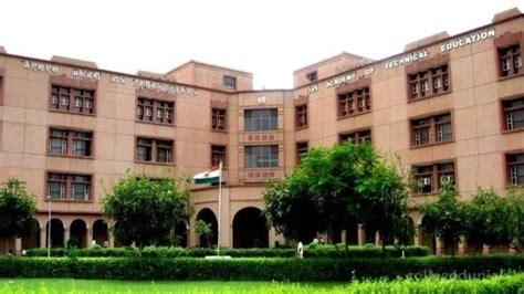 Petition · Abolish Mandatory Uniforms at JSSATEN College - Noida, India ...