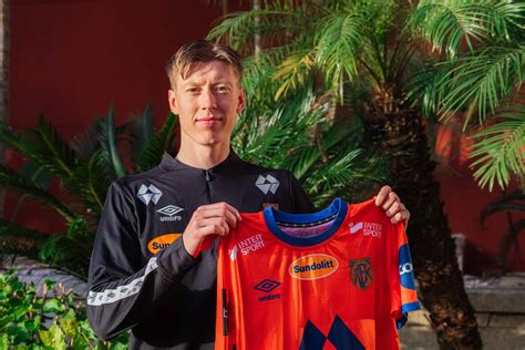 Henter midtstopper hos Brann - Sporten.com