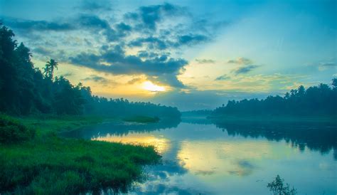 File:Chalakudy River bank on a summer sunrise.jpg - Wikipedia