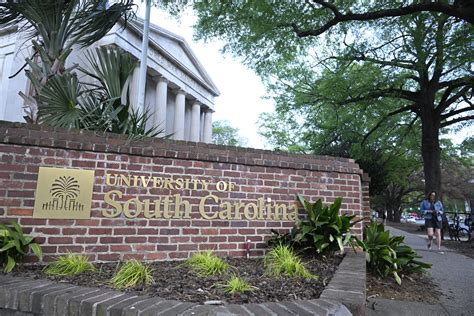 USC Reports No Evidence of Active Shooter After Campus-Wide Alert ...