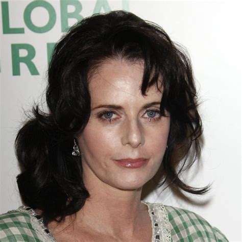 Watch The Accountant (2001) Full Movie Free Online - Plex