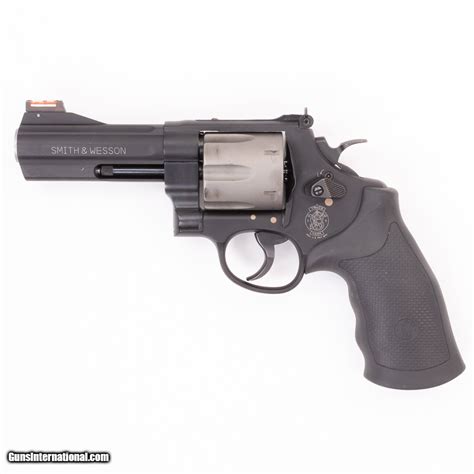SMITH & WESSON MODEL 329 PD .44 MAGNUM