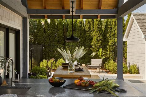 7 Brilliant Outdoor Living Room Ideas To Up Your Alfresco Entertaining ...