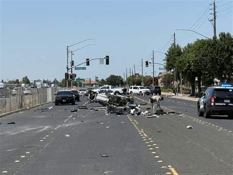 Driver badly hurt in crash while racing on Highway 99 in north Modesto