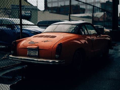 Download wallpaper 1280x960 auto, retro, side view, street standard 4:3 ...