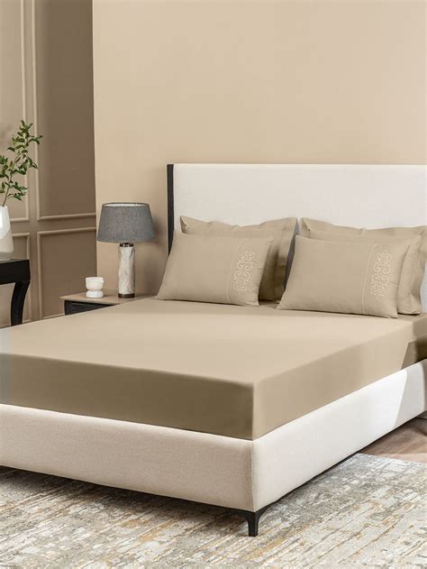 ORNATE-FRENCH OAK KING BED SHEET SET Bed Sheet Set | 210 TC 100% Cotton ...