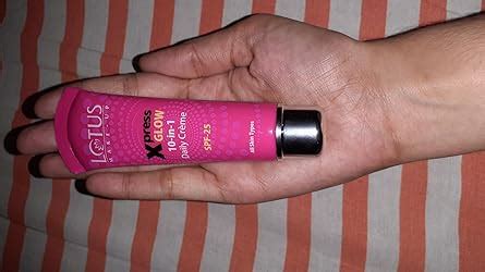 Lotus Herbals Make-up Xpress Glow 10 in 1 SPF 25 Daily Beauty Cream ...