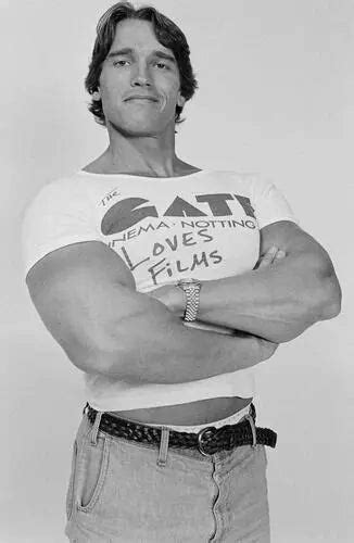 Crop Tops Were Originally for Men—So How Did They Become a Women’s Tre ...