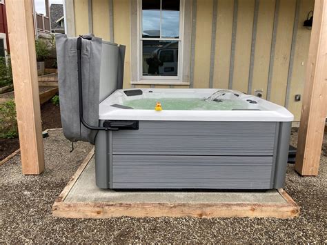 Hot Spring Relay 的图像结果