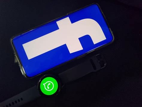 WhatsApp: दोस्तों और रिश्तेदारों को ऐसे भेजें क्रिसमस स्टिकर्स, फॉलो ...