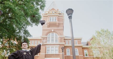 Georgia Tech Graduation 的图像结果