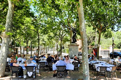 "Deixe uma resposta" place it by evento sinonimo