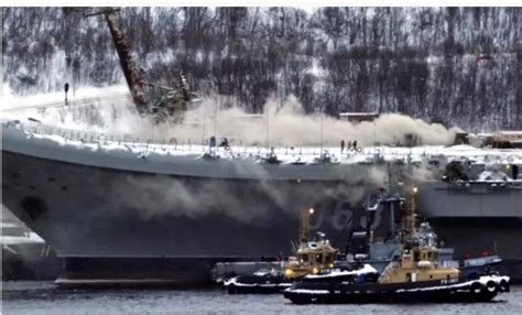 俄无人艇炸毁乌克兰大桥，技术或来自伊朗 星链被禁用乌军无力反击|乌克兰|无人艇|伊朗_新浪新闻
