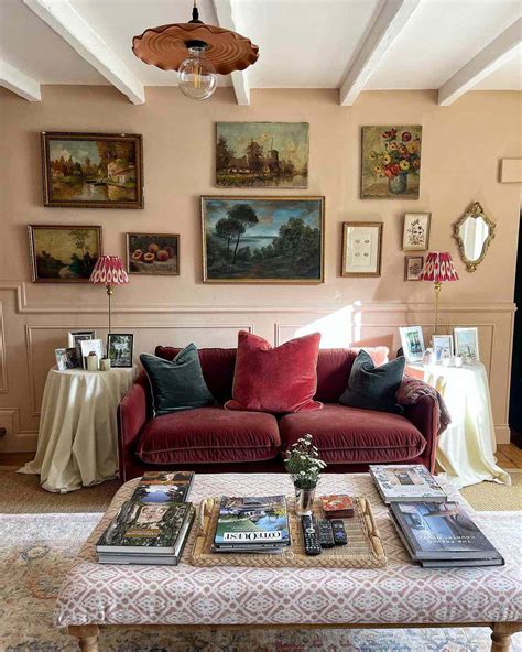 29 Pink Living Rooms That Will Convince You to Redecorate