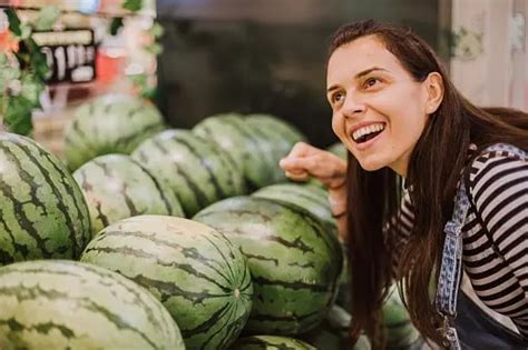 Watermelon Injected with Sugar: ইঞ্জেকশন দিয়ে রং ঢোকানো তরমুজে কিডনি ...