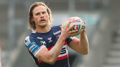 Super League: Leigh Centurions vs Huddersfield Giants and Wakefield ...