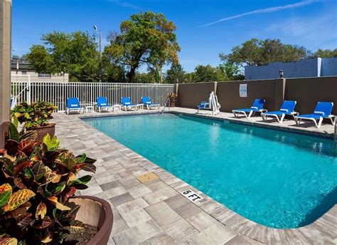 Best Western Tampa ₹ 8,136. Tampa Hotel Deals & Reviews - KAYAK