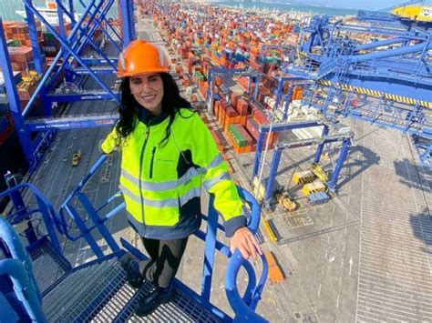 Ser hombre o mujer no es un obstáculo para cumplir sueños - APM Terminals